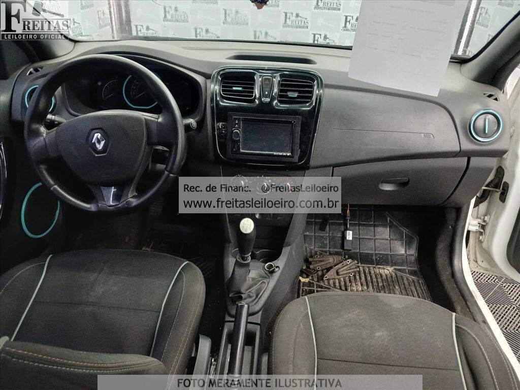 Foto 5: RENAULT/SANDERO EXPR 10, 17/18, PLACA: P__-___3, GASOL/ALC/GN, BRANCA