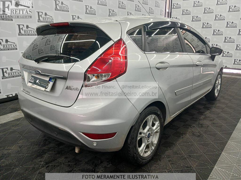 Foto 4: FORD/FIESTA HA 1.6L TI A, 14/15, PLACA: F__-___3, GASOL/ALC, PRATA