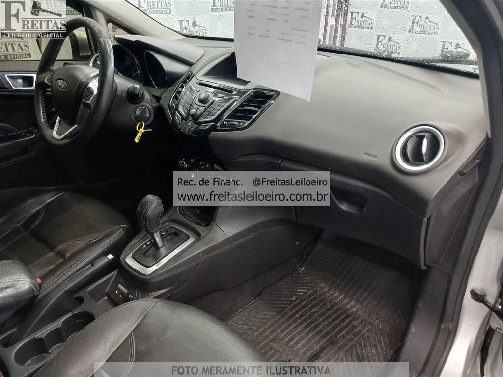 Foto 5: FORD/FIESTA HA 1.6L TI A, 14/15, PLACA: F__-___3, GASOL/ALC, PRATA