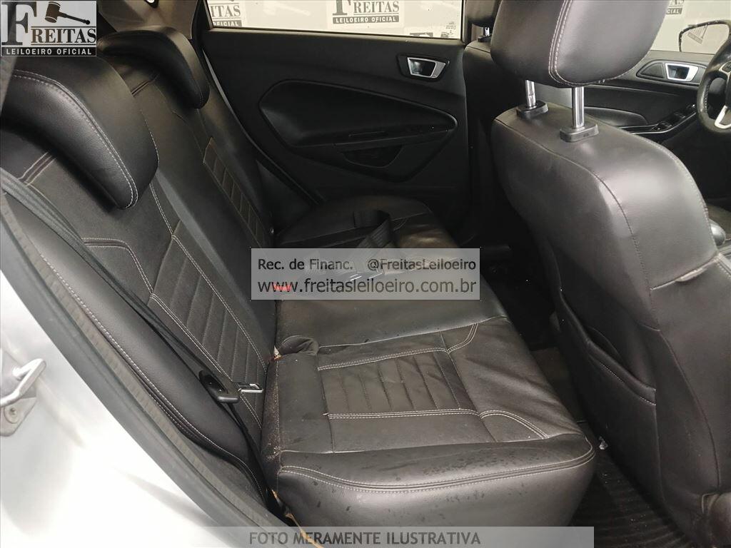Foto 7 de 19: FORD/FIESTA HA 1.6L TI A, 14/15, PLACA: F__-___3, GASOL/ALC, PRATA