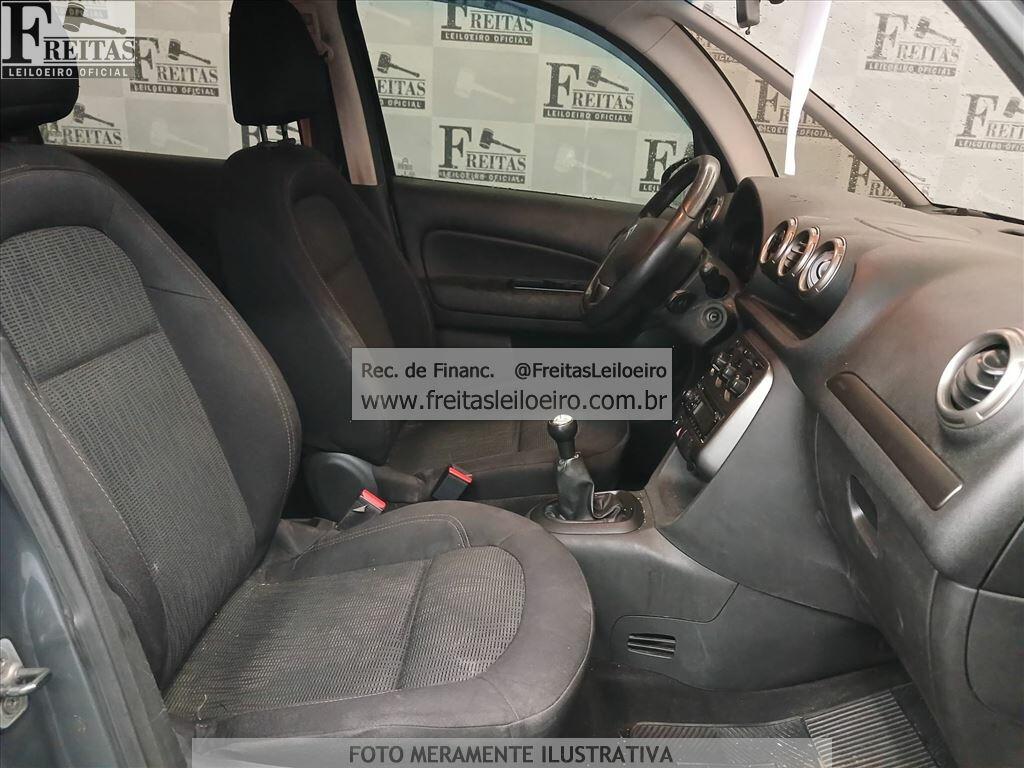 Foto 6 de 19: CITROEN/C3 PICASSO GLX15, 14/14, PLACA: F__-___3, GASOL/ALC, CINZA