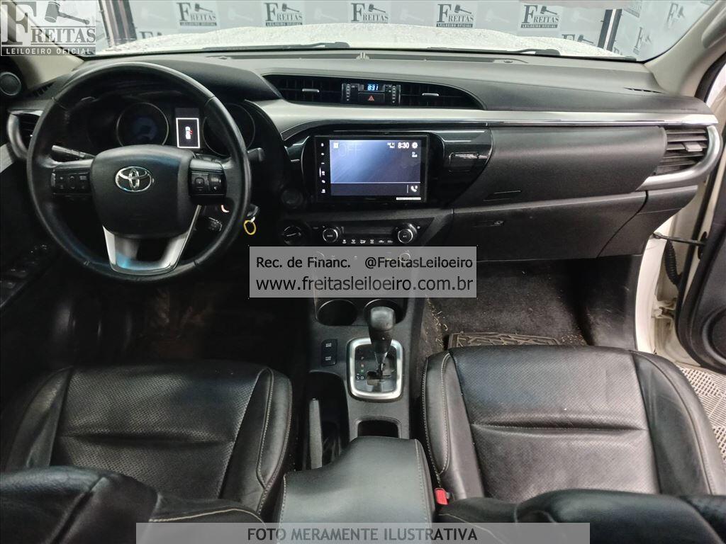 Foto 5: I/TOYOTA HILUX CDSRVA4FD, 17/17, PLACA: Q__-___5, DIESEL, BRANCA