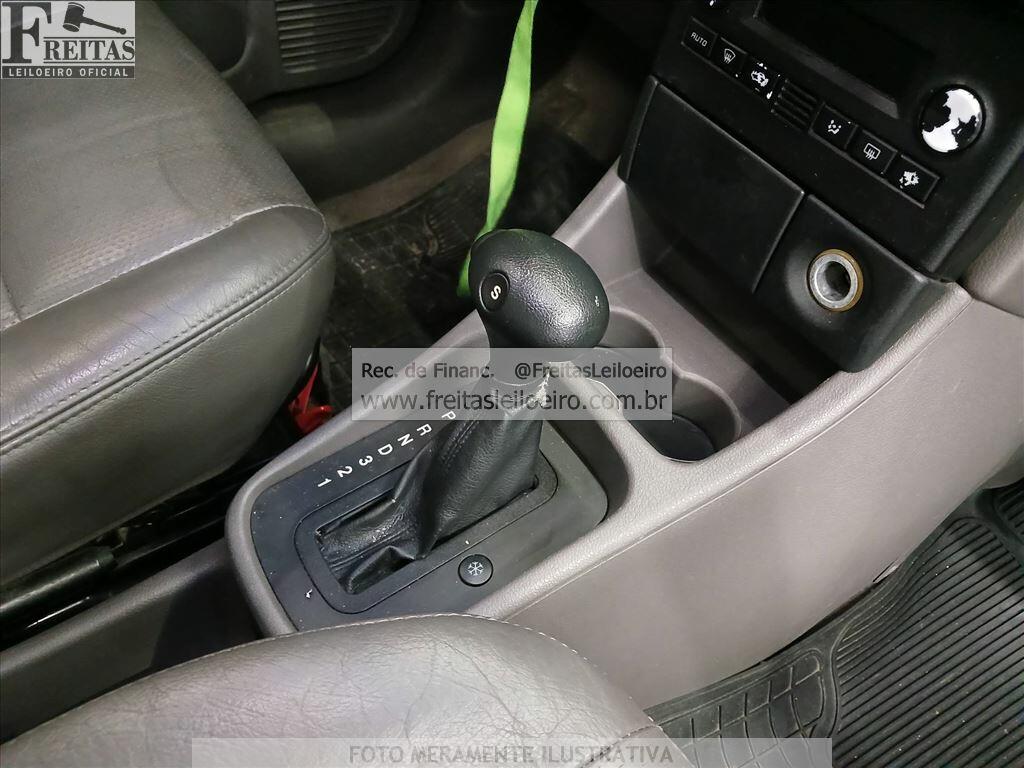 Foto 8 de 19: GM/ZAFIRA ELITE, 08/09, PLACA: D__-___1, GASOL/ALC, PRETA