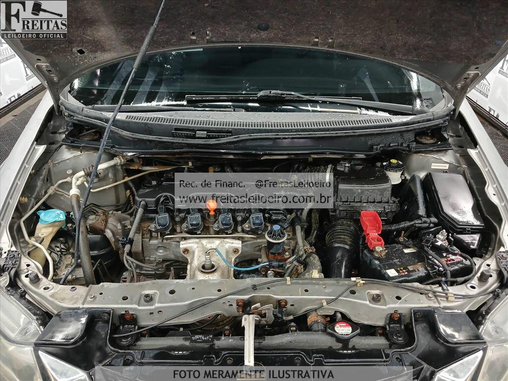 Foto 10 de 18: HONDA/CIVIC LXS, 12/13, PLACA: O__-___4, GASOL/ALC, CINZA