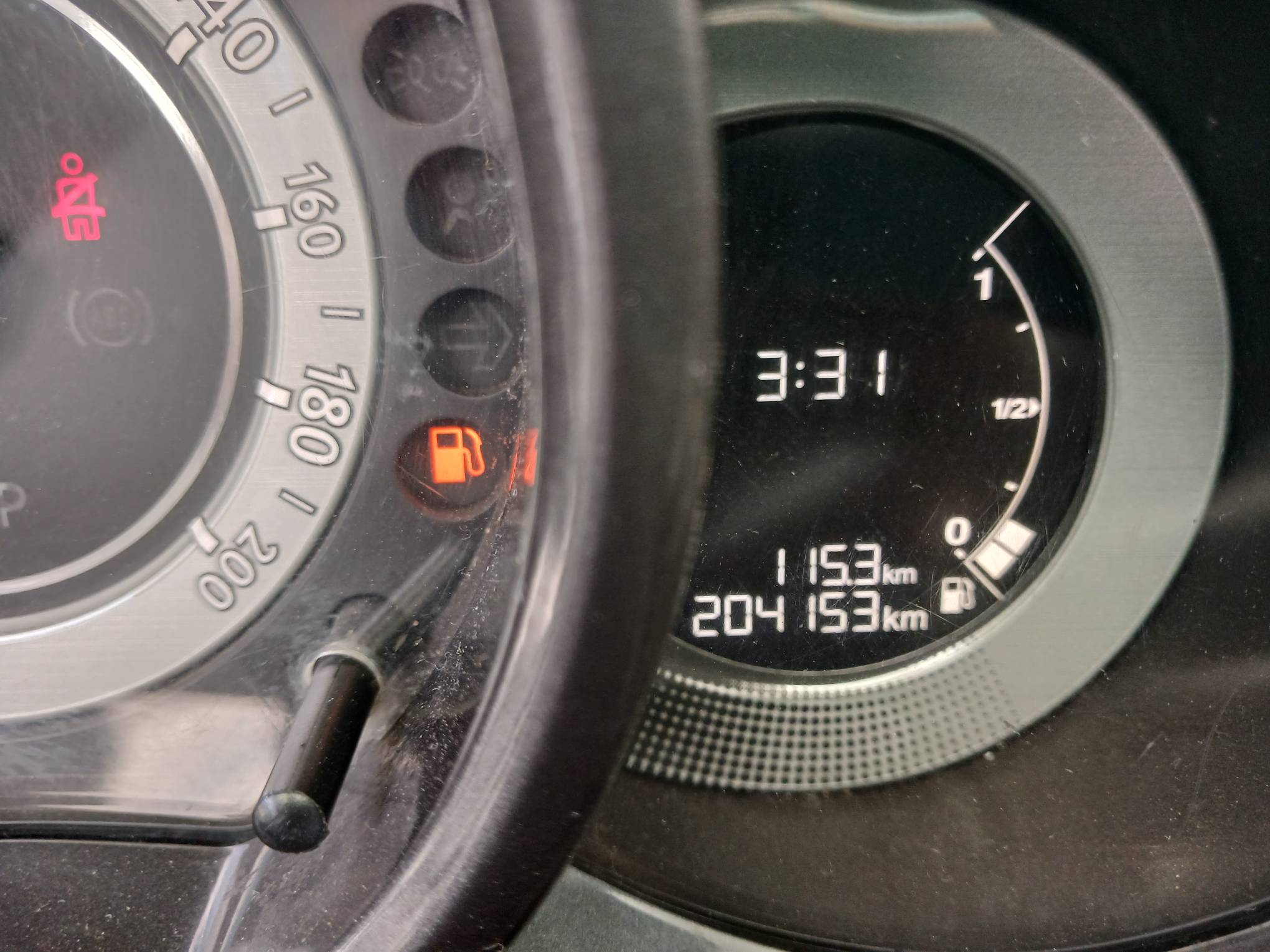Foto 18 de 18: CITROEN/C3 90M TENDANCE, 13/14, PLACA: O__-___9, GASOL/ALC, BRANCA