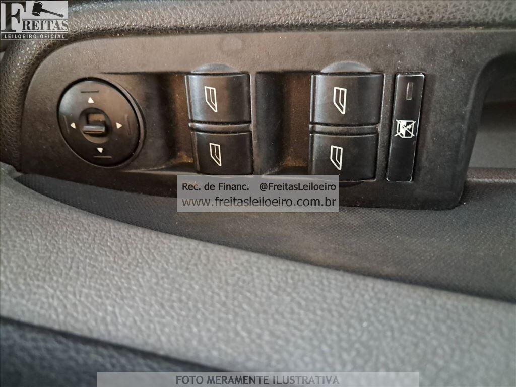 Foto 11 de 17: I/FORD FOCUS 2L FC FLEX, 10/10, PLACA: E__-___5, GASOL/ALC, PRETA