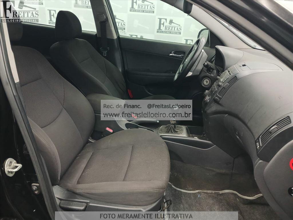 Foto 6 de 20: I/HYUNDAI I30 WAGON, 10/11, PLACA: I__-___7, GASOLINA, PRETA