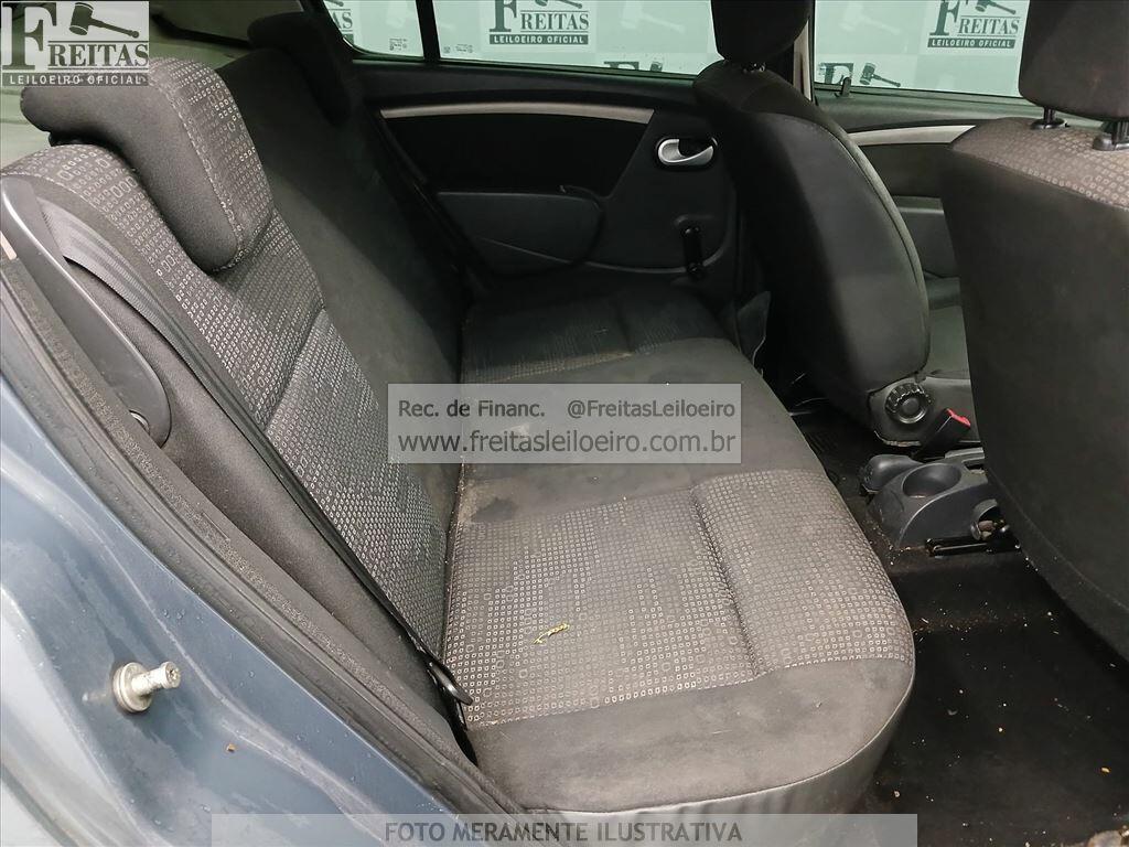 Foto 7 de 18: RENAULT/SANDERO EXP1016V, 10/11, PLACA: E__-___1, GASOL/ALC, CINZA
