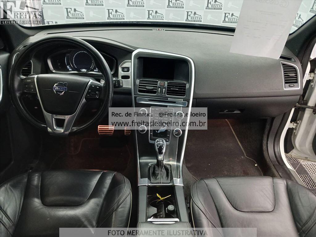 Foto 5: I/VOLVO XC60 2.0T5 R-DES, 15/15, PLACA: F__-___2, GASOLINA, BRANCA