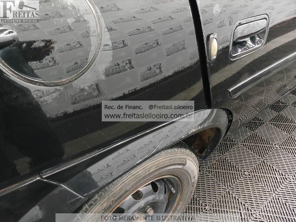 Foto 17 de 20: CHEVROLET/CLASSIC LS, 11/12, PLACA: O__-___1, GASOL/ALC, PRETA
