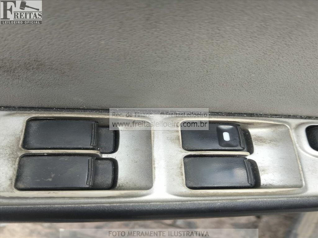 Foto 13 de 21: MMC/L200 TRITON 2.4 HLS, 15/16, PLACA: G__-___6, GASOL/ALC, MARROM