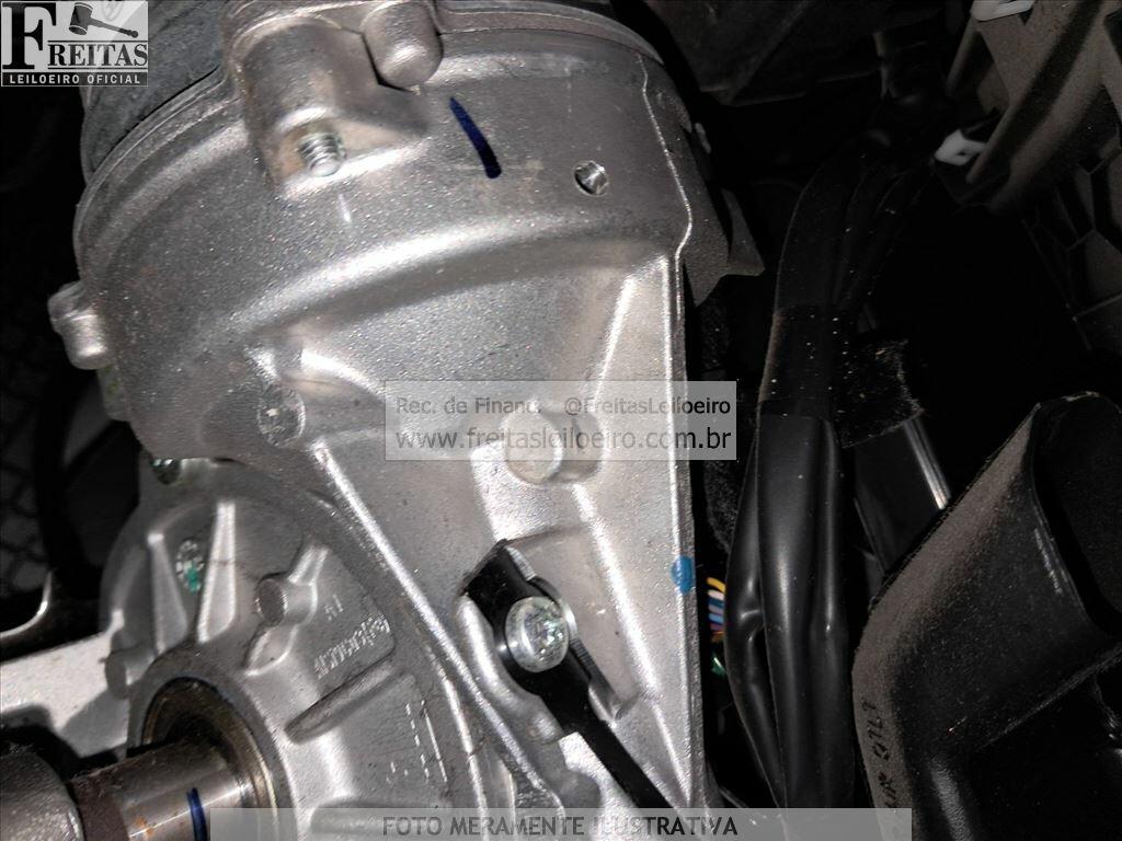 Foto 12 de 17: CHEV/ONIX 10MT LT1, 22/23, PLACA: C__-___7, GASOL/ALC, BRANCA
