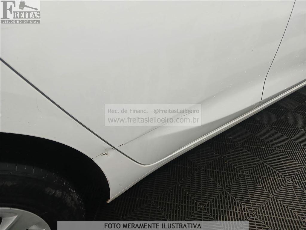 Foto 16 de 17: CHEV/ONIX 10MT LT1, 22/23, PLACA: C__-___7, GASOL/ALC, BRANCA