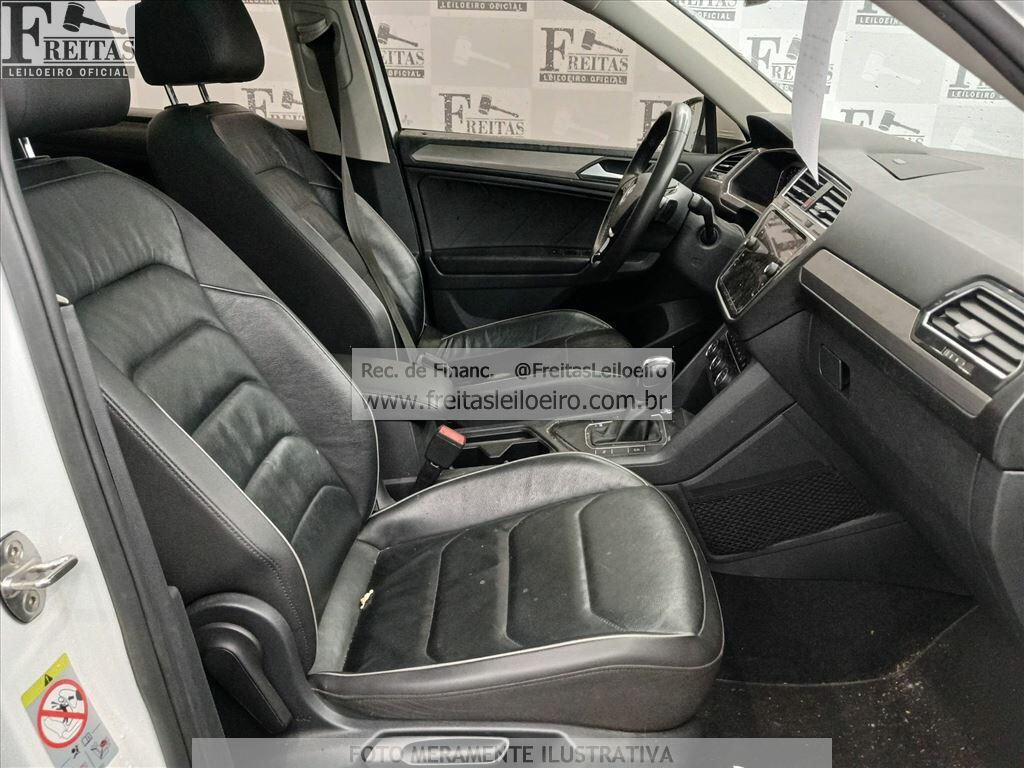 Foto 6 de 25: I/VW TIGUAN ALLSPACE CL, 19/20, PLACA: R__-___5, GASOL/ALC, BRANCA