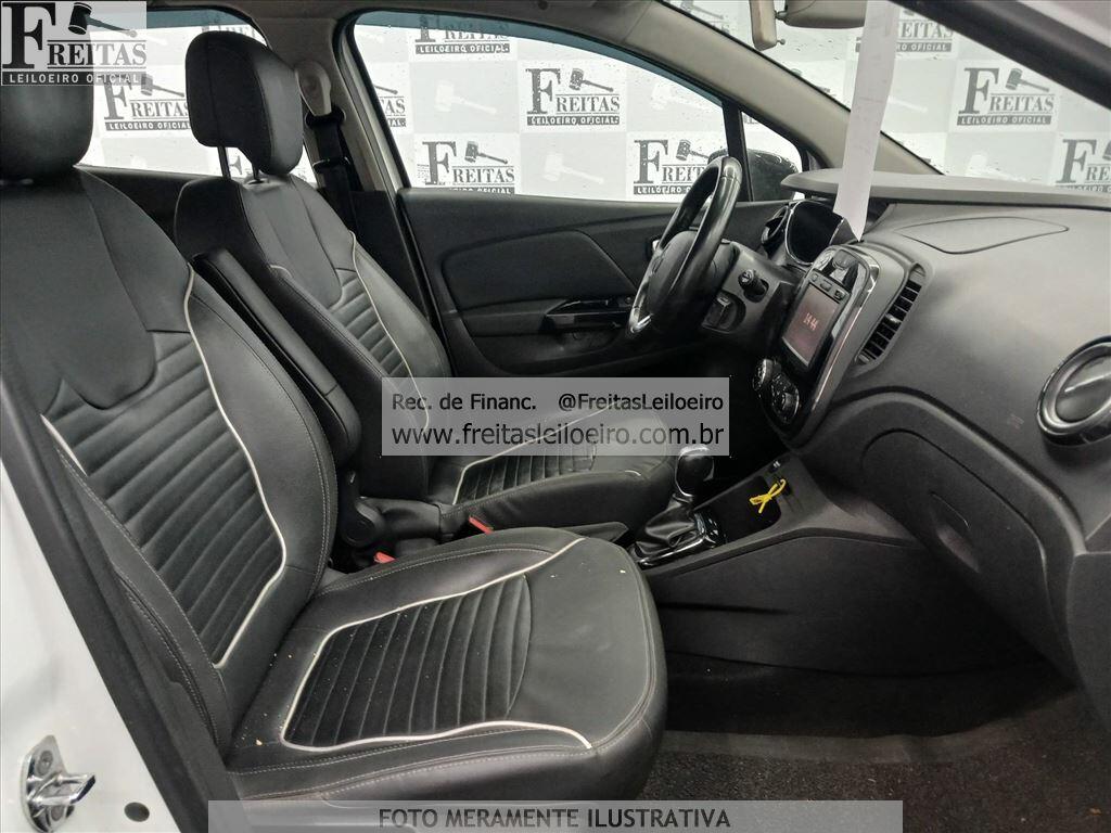 Foto 6 de 18: RENAULT/CAPTUR INTEN 16A, 18/19, PLACA: L__-___2, GASOL/ALC, BRANCA
