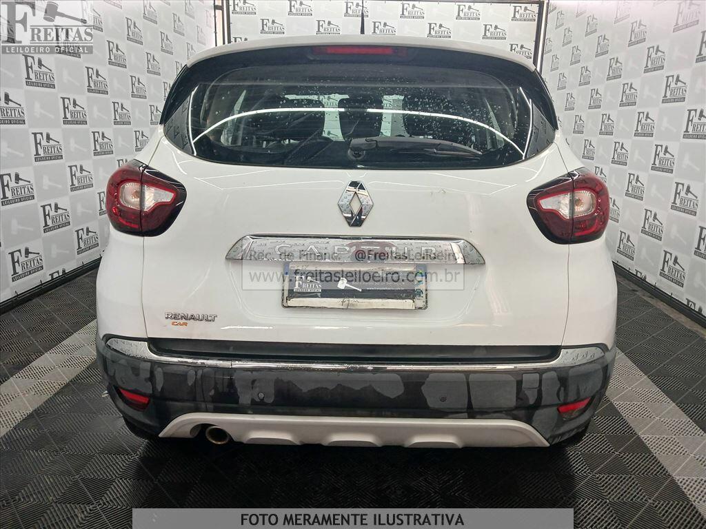 Foto 16 de 18: RENAULT/CAPTUR INTEN 16A, 18/19, PLACA: L__-___2, GASOL/ALC, BRANCA