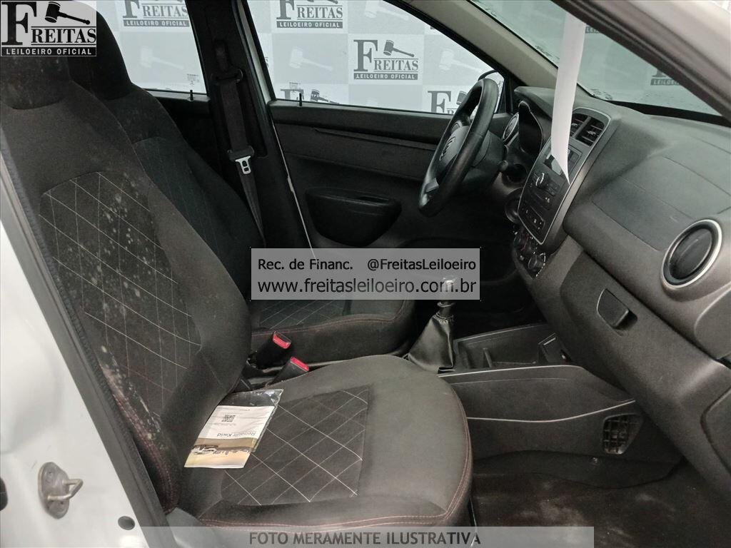 Foto 6 de 18: RENAULT/KWID ZEN 10MT, 20/21, PLACA: Q__-___7, GASOL/ALC, BRANCA
