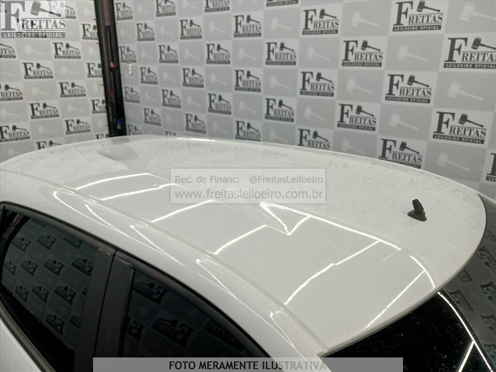 Foto 8 de 18: RENAULT/KWID ZEN 10MT, 20/21, PLACA: Q__-___7, GASOL/ALC, BRANCA