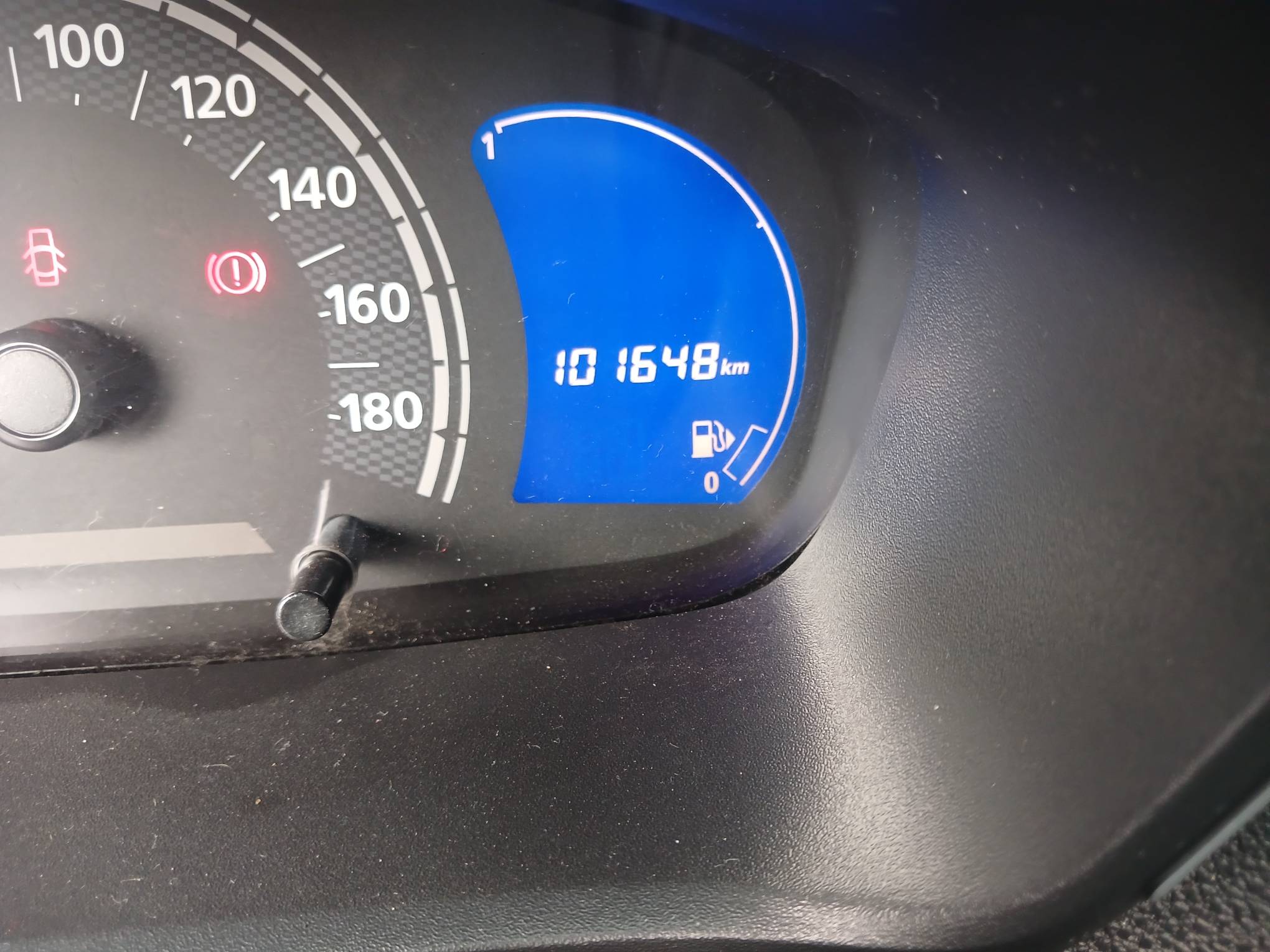 Foto 18 de 18: RENAULT/KWID ZEN 10MT, 20/21, PLACA: Q__-___7, GASOL/ALC, BRANCA