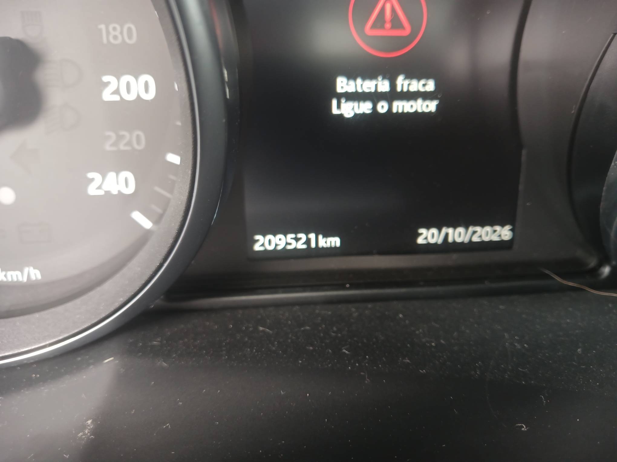 Foto 21 de 21: LR/EVOQUE HSE DYN, 16/16, PLACA: K__-___3, GASOLINA, VERMELHA