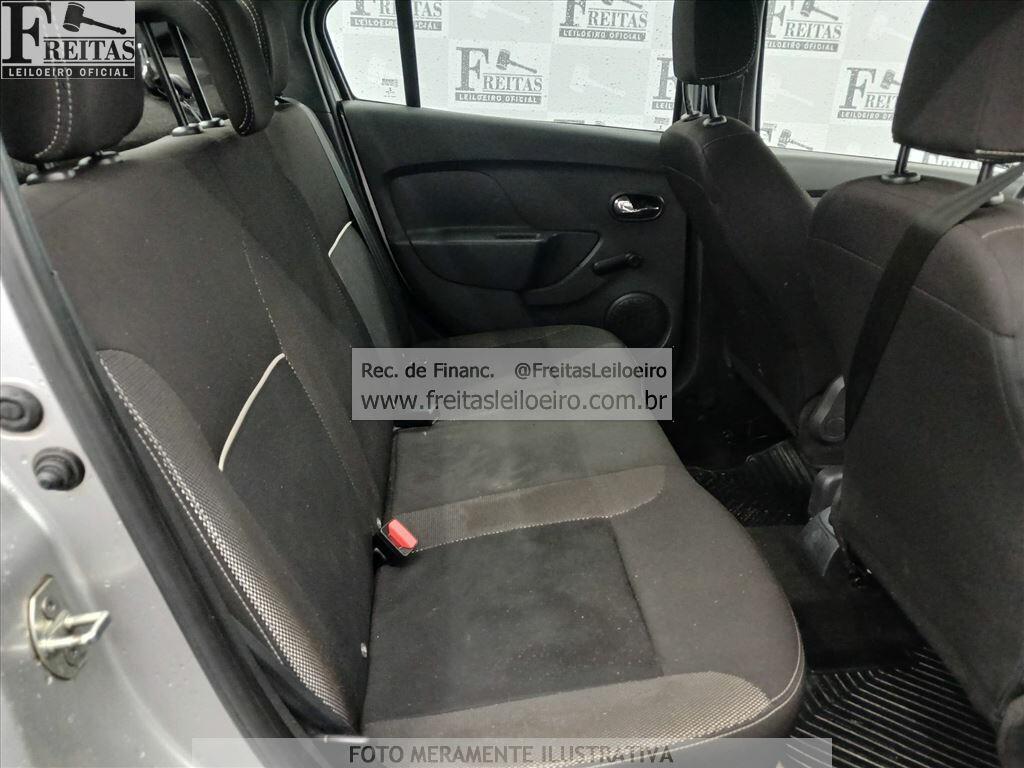 Foto 7 de 17: RENAULT/LOGAN ZEN10MT, 20/21, PLACA: R__-___2, GASOL/ALC, PRATA