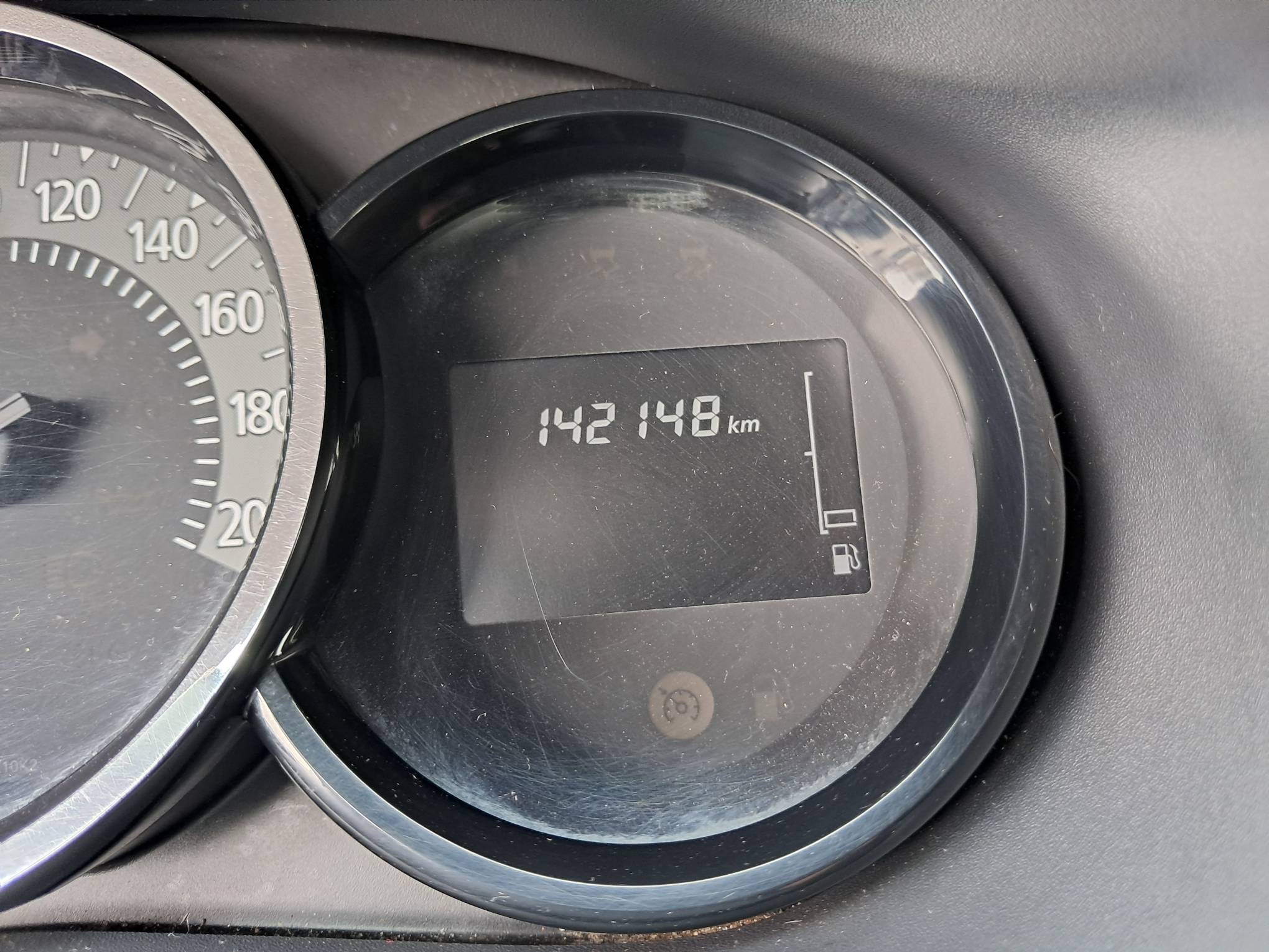 Foto 17 de 17: RENAULT/LOGAN ZEN10MT, 20/21, PLACA: R__-___2, GASOL/ALC, PRATA