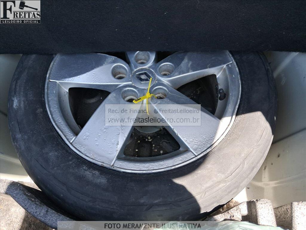 Foto 11 de 19: I/RENAULT FLUENCE DYN20A, 11/12, PLACA: A__-___3, GASOL/ALC, PRATA