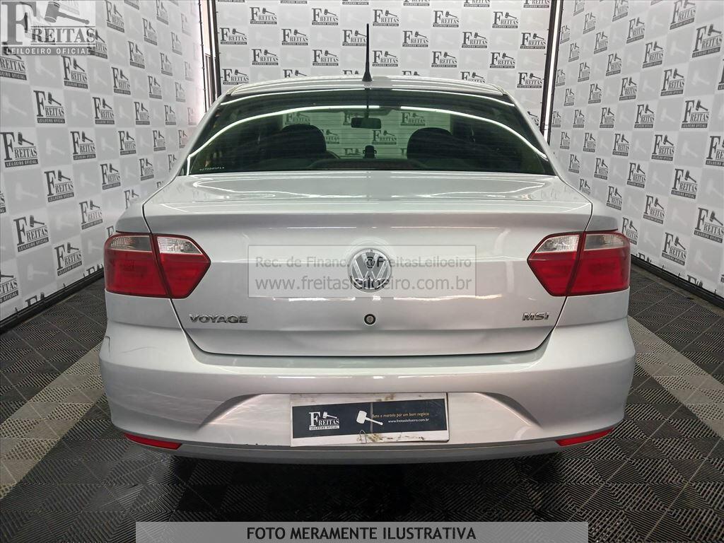 Foto 17 de 20: VW/NOVO VOYAGE TL MBV, 17/18, PLACA: P__-___0, GASOL/ALC, PRATA
