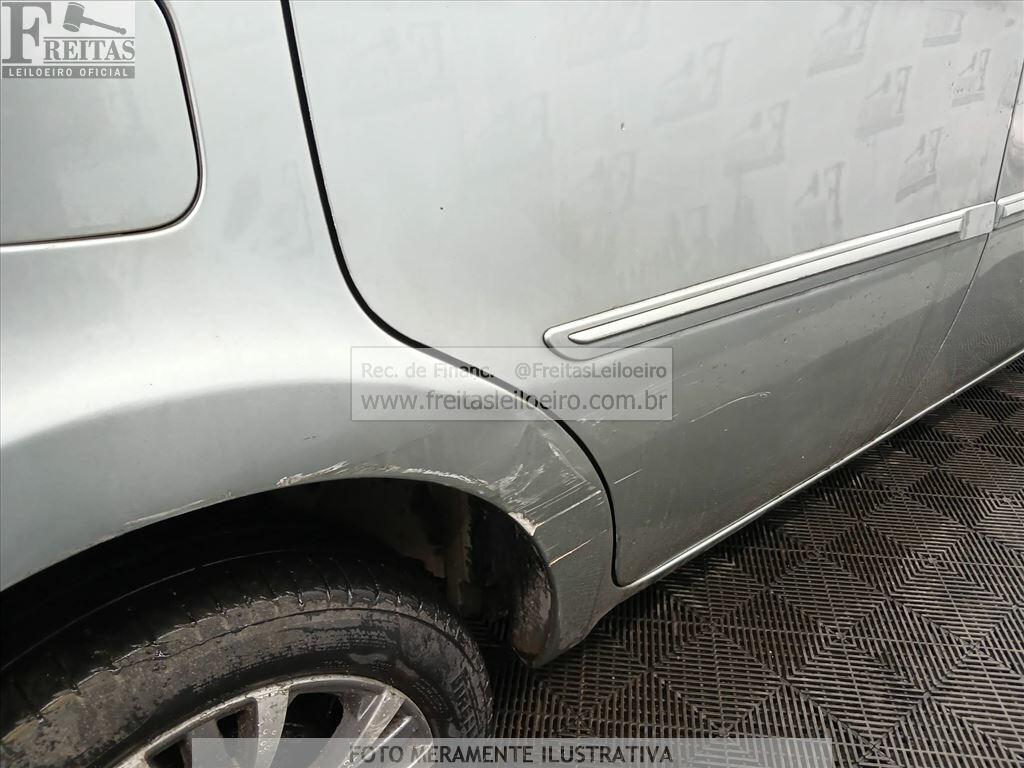 Foto 18 de 21: FIAT/IDEA ESSENCE 1.6 DL, 11/12, PLACA: E__-___4, GASOL/ALC, CINZA