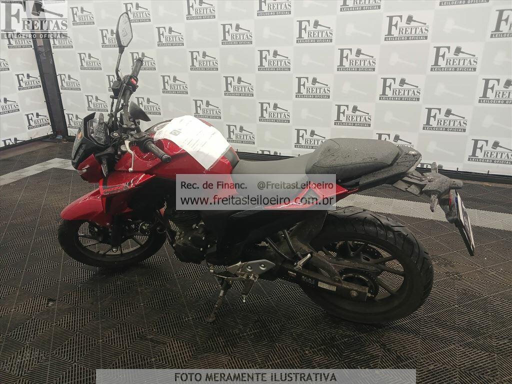 Foto 3: YAMAHA/FZ25 FAZER, 25/25, PLACA: T__-___1, GASOLINA, VERMELHA