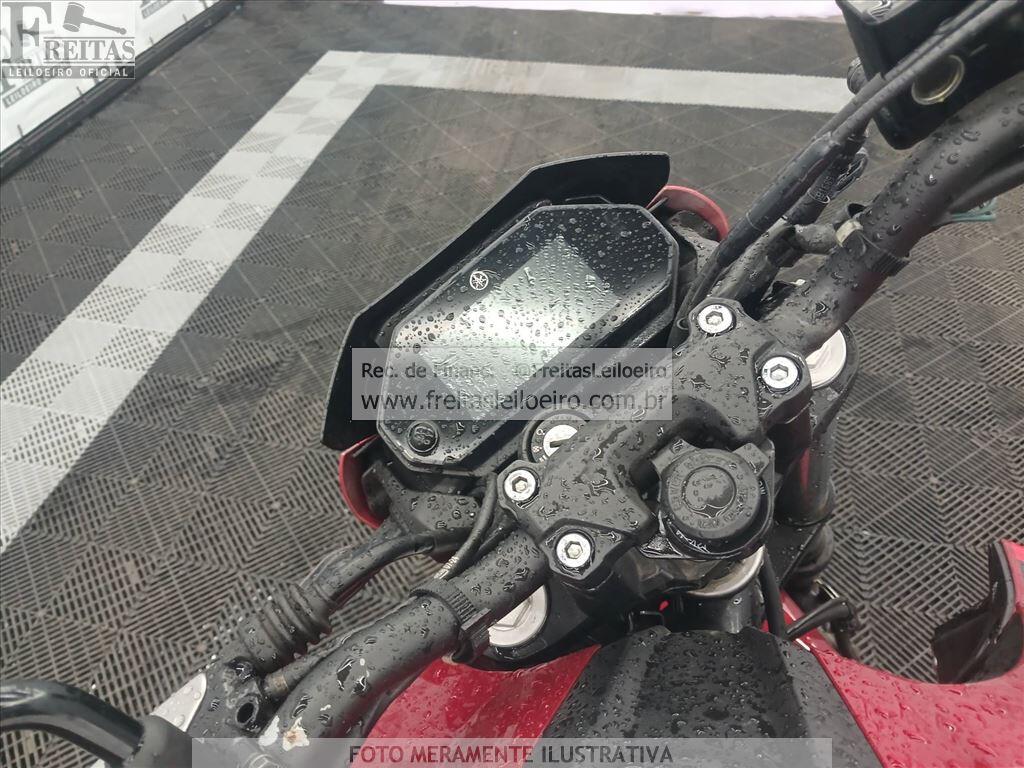 Foto 5: YAMAHA/FZ25 FAZER, 25/25, PLACA: T__-___1, GASOLINA, VERMELHA