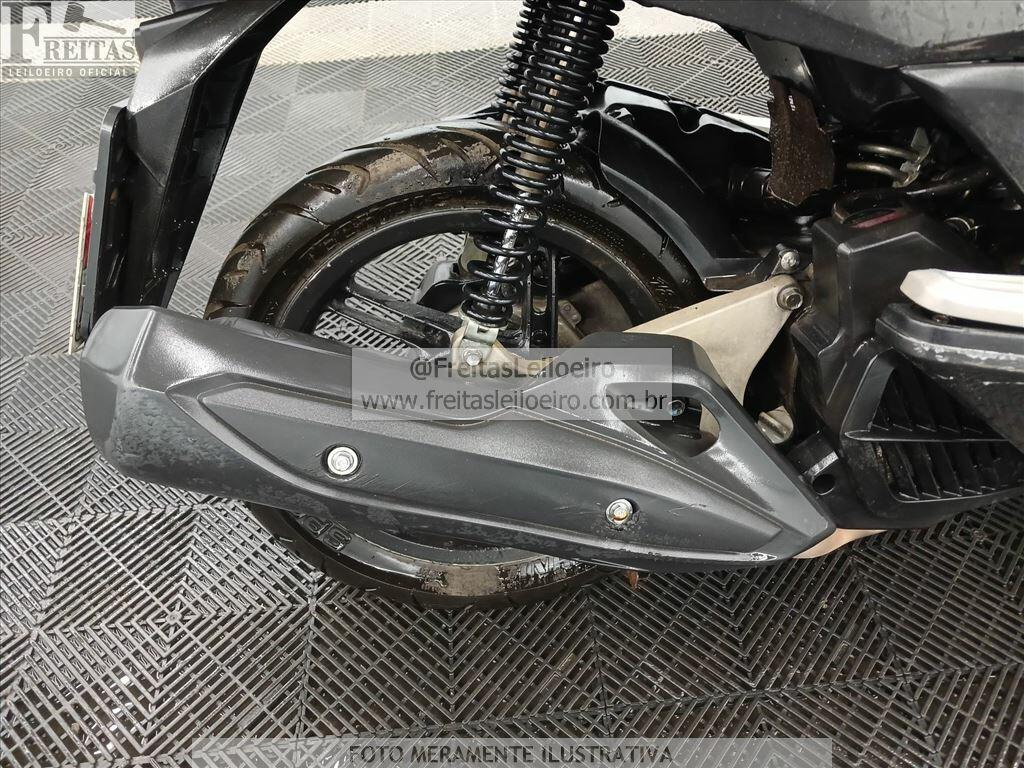 Foto 6 de 12: HONDA/PCX 150, 16/16, PLACA: P__-___5, GASOLINA, CINZA