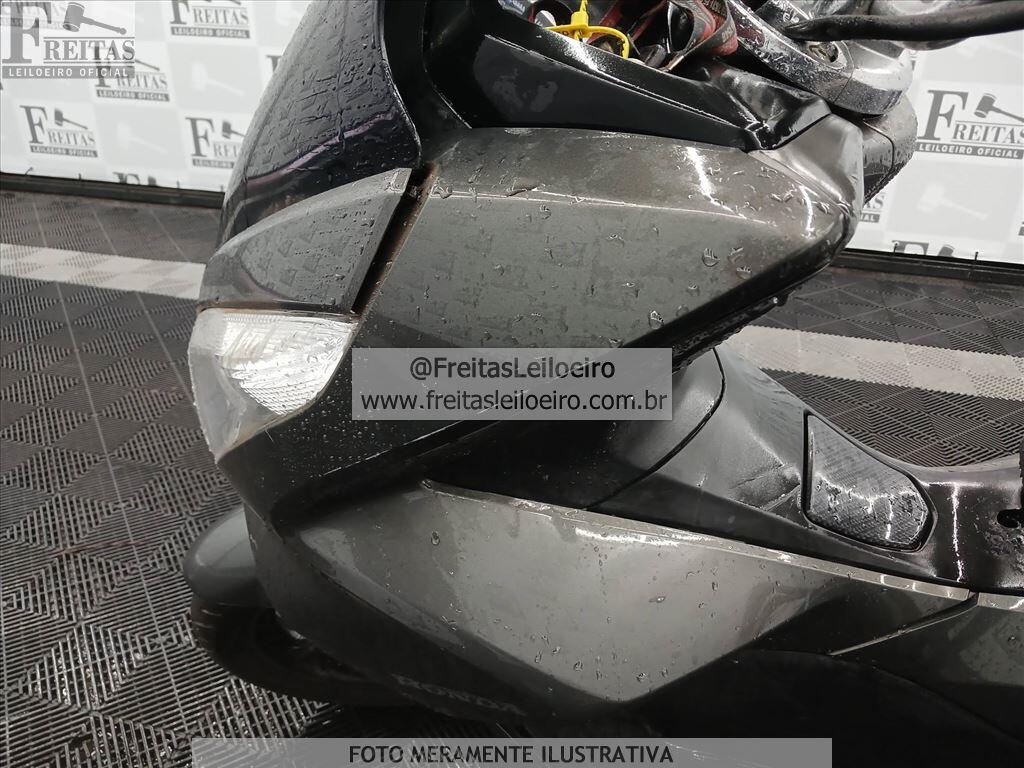Foto 10 de 12: HONDA/PCX 150, 16/16, PLACA: P__-___5, GASOLINA, CINZA