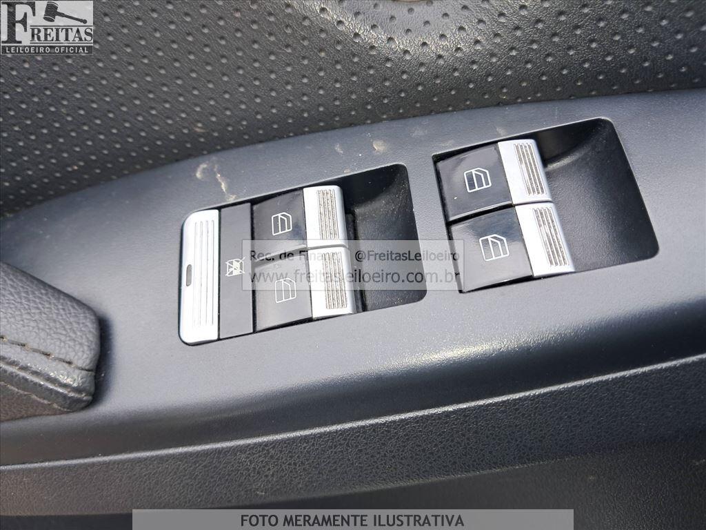 Foto 11 de 18: I/LIFAN X60 1.8L VIP, 15/16, PLACA: Q__-___4, GASOLINA, BRANCA