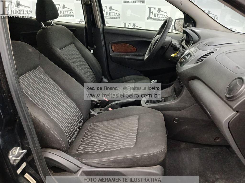Foto 6 de 21: FORD/KA SE 1.5 HA B, 17/18, PLACA: P__-___0, GASOL/ALC, PRETA