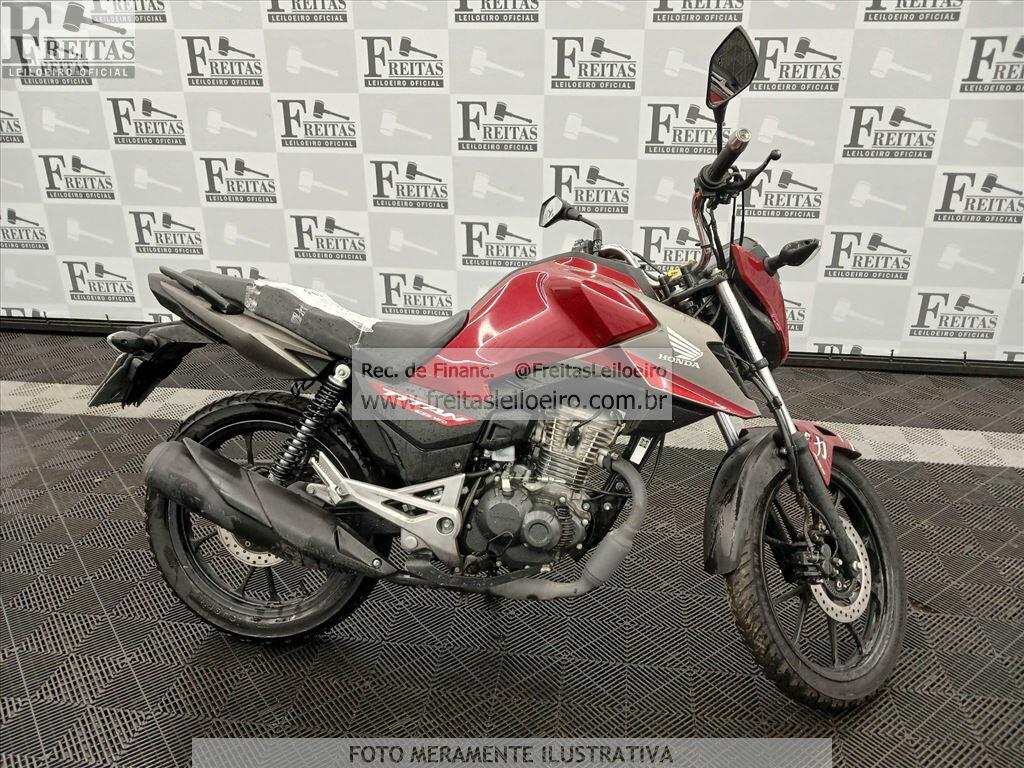 Foto 2: HONDA/CG 160 TITAN, 26/26, PLACA: U__-___0, GASOL/ALC, VERMELHA