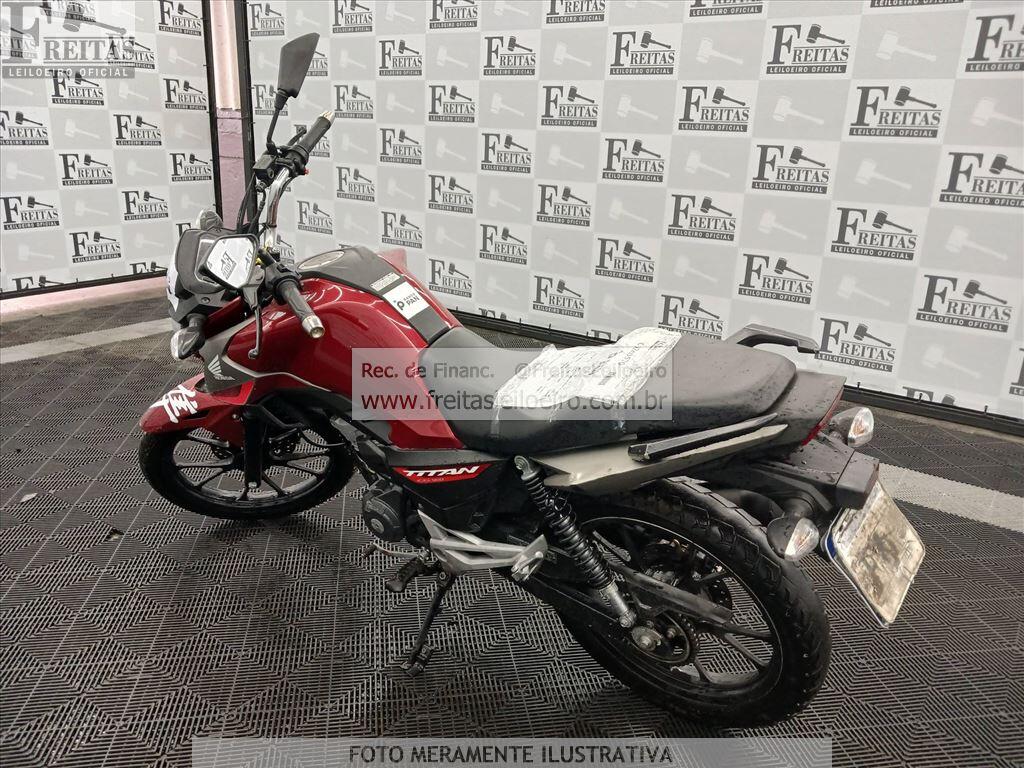 Foto 3: HONDA/CG 160 TITAN, 26/26, PLACA: U__-___0, GASOL/ALC, VERMELHA