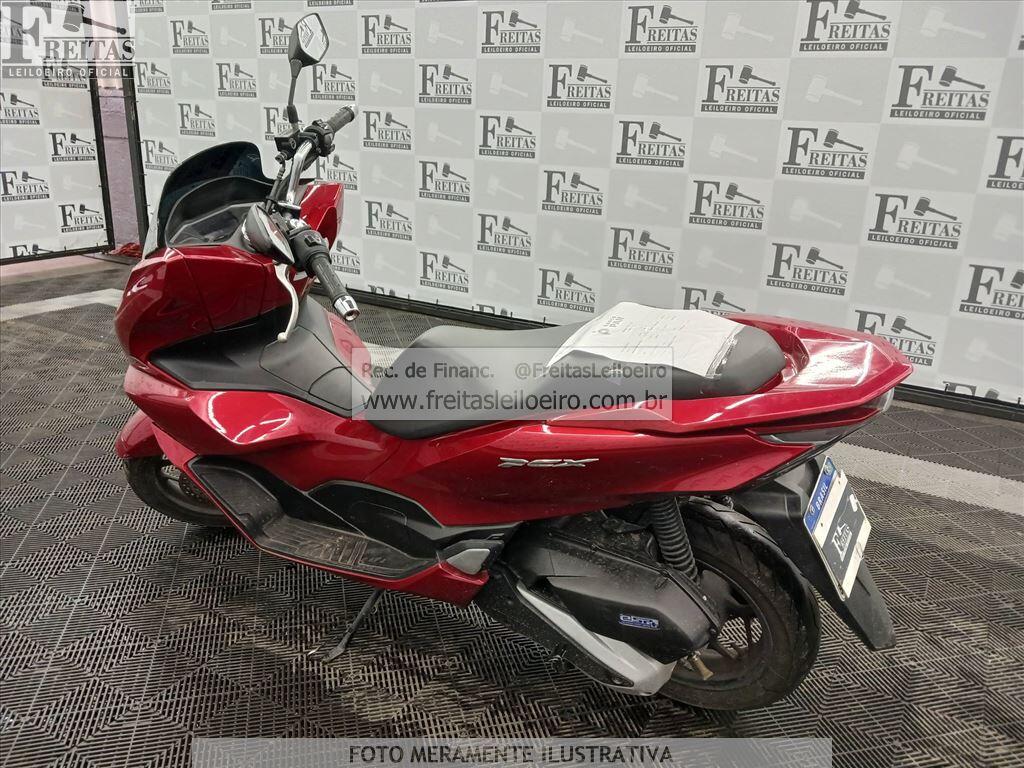 Foto 3: HONDA/PCX 160 ABS, 25/25, PLACA: T__-___6, GASOLINA, VERMELHA