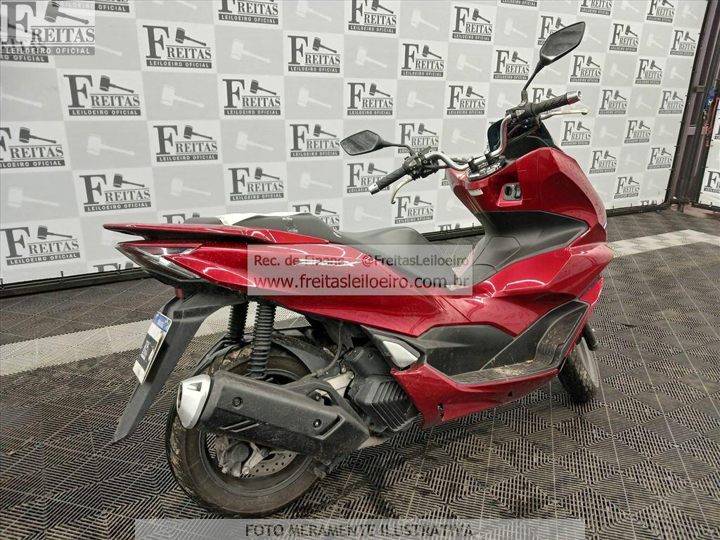 Foto 4: HONDA/PCX 160 ABS, 25/25, PLACA: T__-___6, GASOLINA, VERMELHA