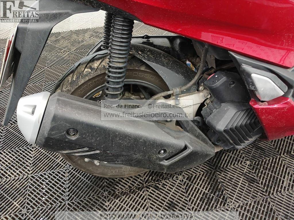Foto 6 de 11: HONDA/PCX 160 ABS, 25/25, PLACA: T__-___6, GASOLINA, VERMELHA