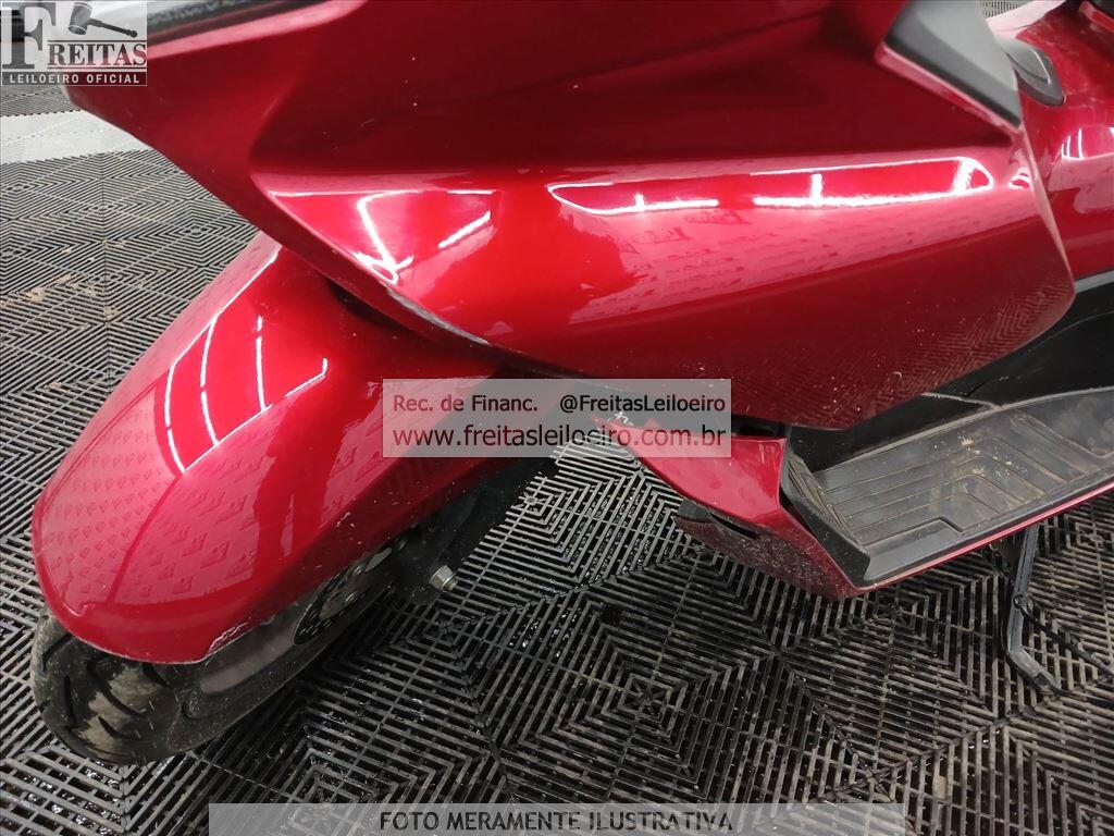 Foto 9 de 11: HONDA/PCX 160 ABS, 25/25, PLACA: T__-___6, GASOLINA, VERMELHA