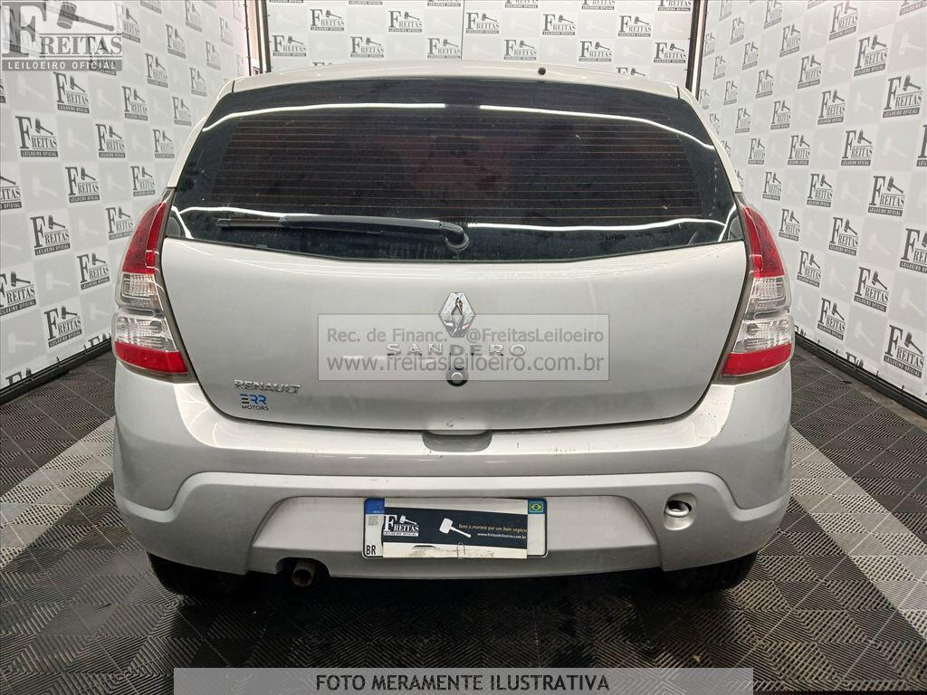 Foto 16 de 18: RENAULT/SANDERO EXP1016V, 14/14, PLACA: O__-___5, GASOL/ALC, PRATA