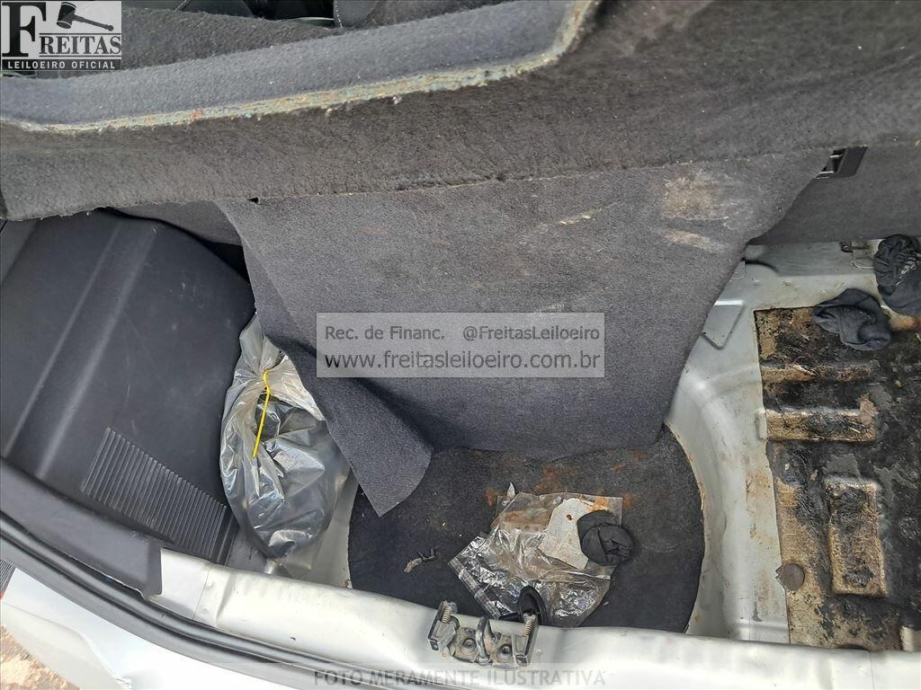 Foto 10 de 20: FORD/KA SE 1.0 HA B, 16/17, PLACA: P__-___4, GASOL/ALC, PRATA