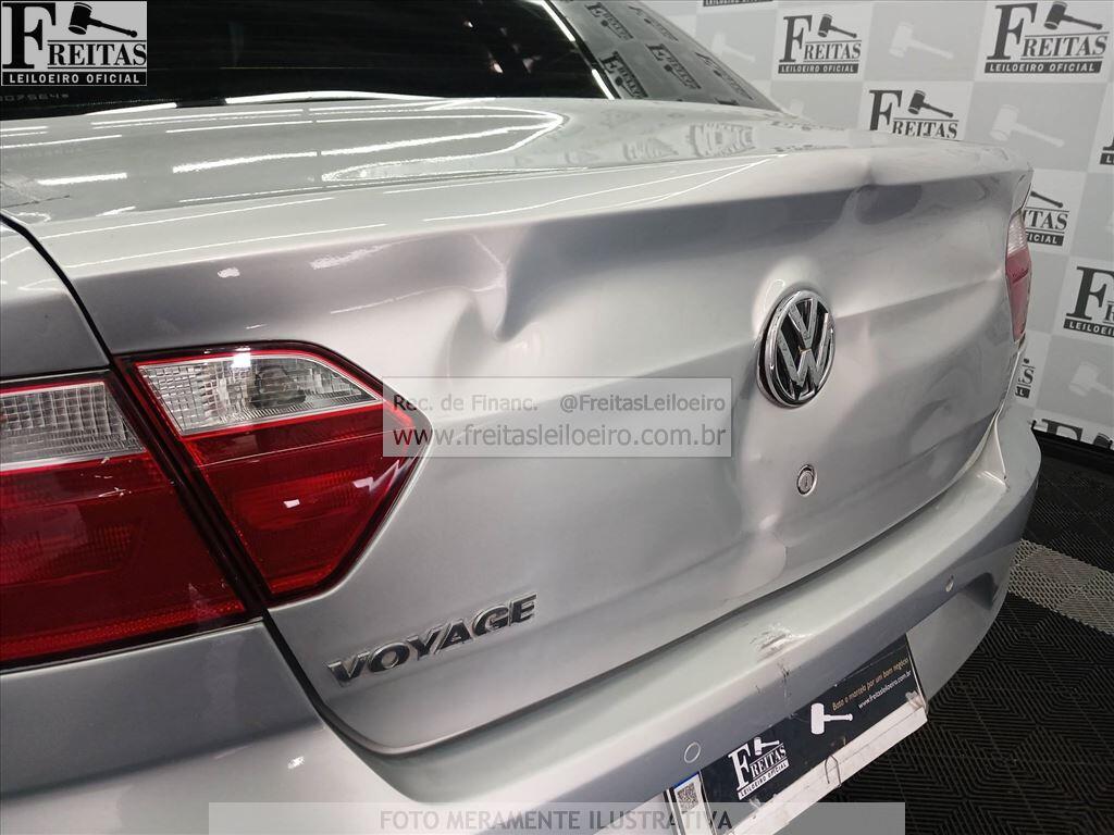 Foto 17 de 22: VW/VOYAGE CITY SB, 14/15, PLACA: F__-___0, GASOL/ALC, PRATA