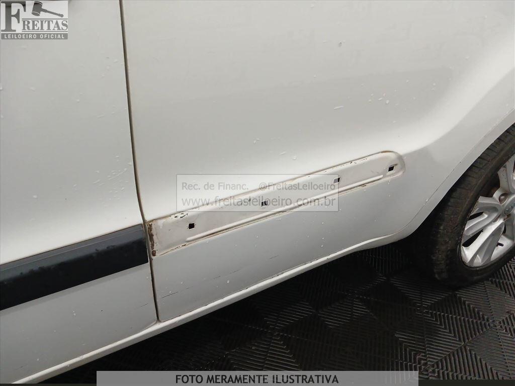 Foto 17 de 21: I/KIA SOUL EX 1.6 FF AT, 13/14, PLACA: E__-___0, GASOL/ALC, BRANCA