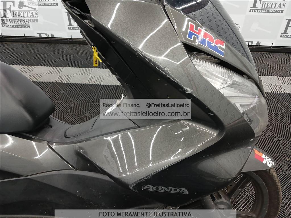 Foto 7 de 13: HONDA/PCX 150, 16/16, PLACA: G__-___0, GASOLINA, CINZA