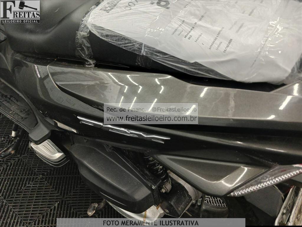 Foto 11 de 13: HONDA/PCX 150, 16/16, PLACA: G__-___0, GASOLINA, CINZA