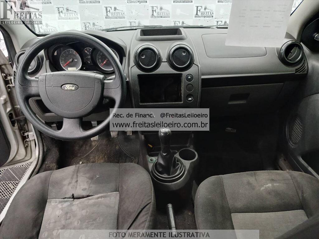 Foto 5: FORD/FIESTA FLEX, 13/14, PLACA: O__-___0, GASOL/ALC, PRATA