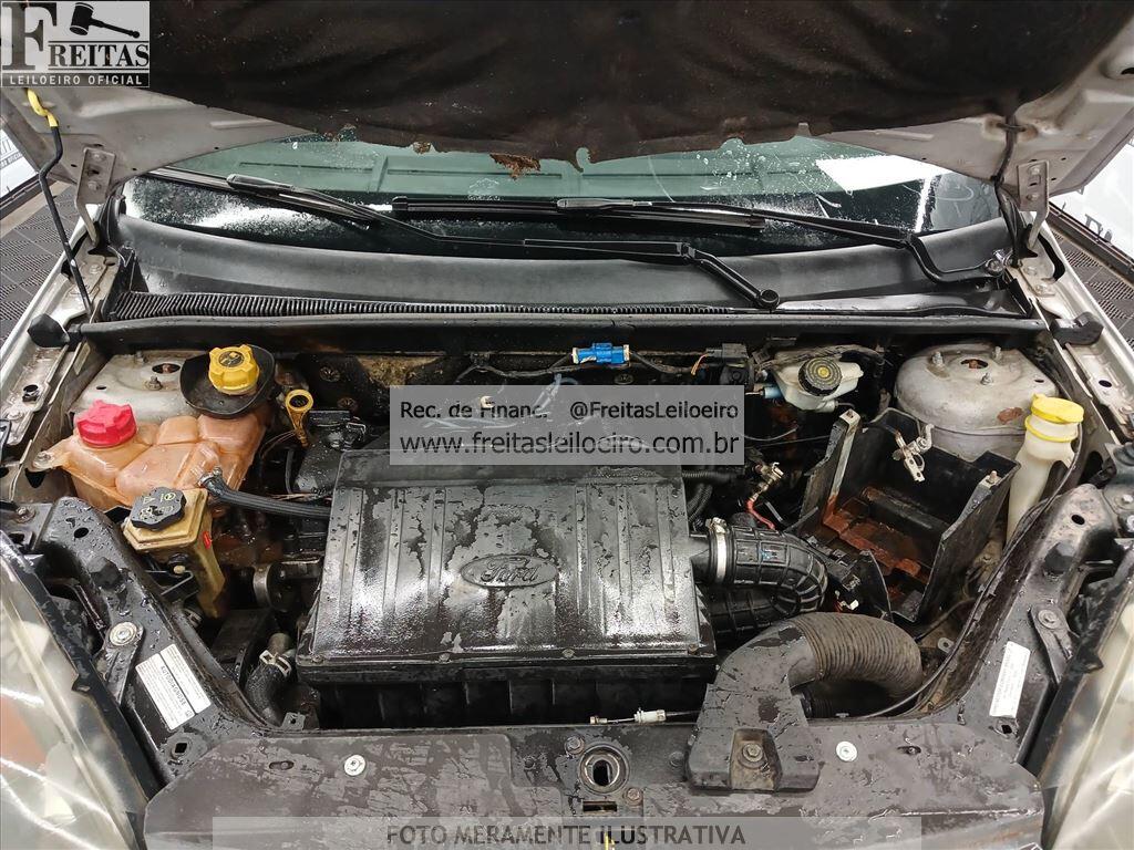 Foto 9 de 20: FORD/FIESTA FLEX, 13/14, PLACA: O__-___0, GASOL/ALC, PRATA