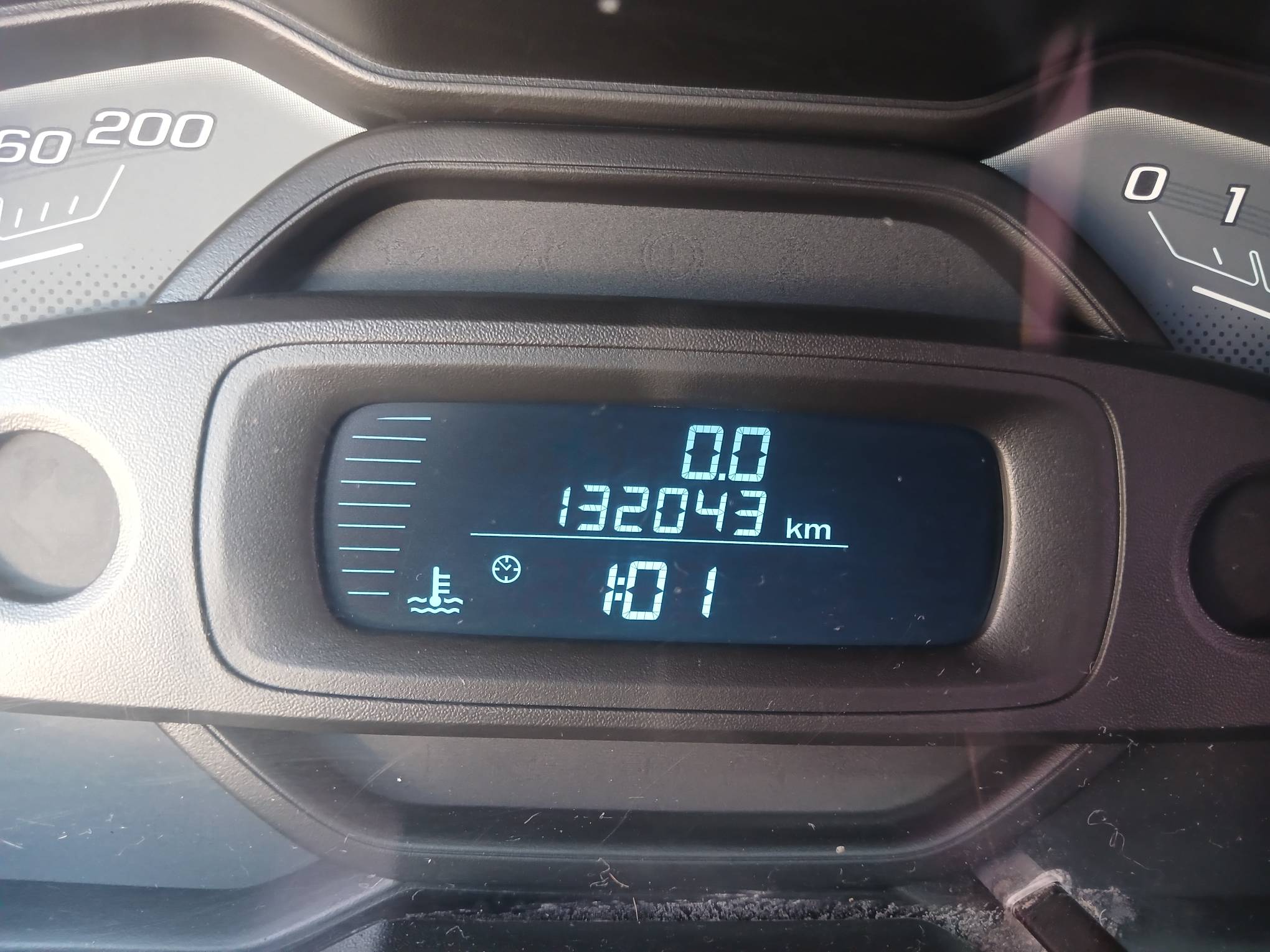 Foto 22 de 22: CHEVROLET/MONTANA LS, 13/13, PLACA: F__-___4, GASOL/ALC, VERMELHA